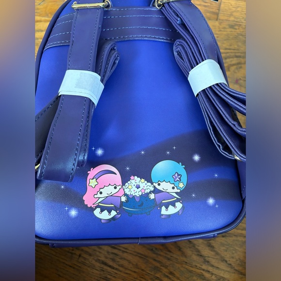 Sanrio her universe hello kitty and friends magic cards mini backpack - Picture 3 of 5